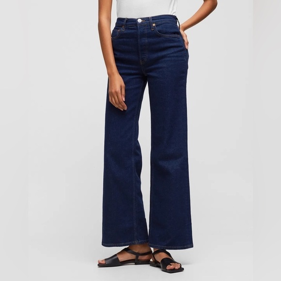 Re/Done Denim - RE/DONE 70s Ultra High Rise Wide Leg Jeans in Rigid Like Wash